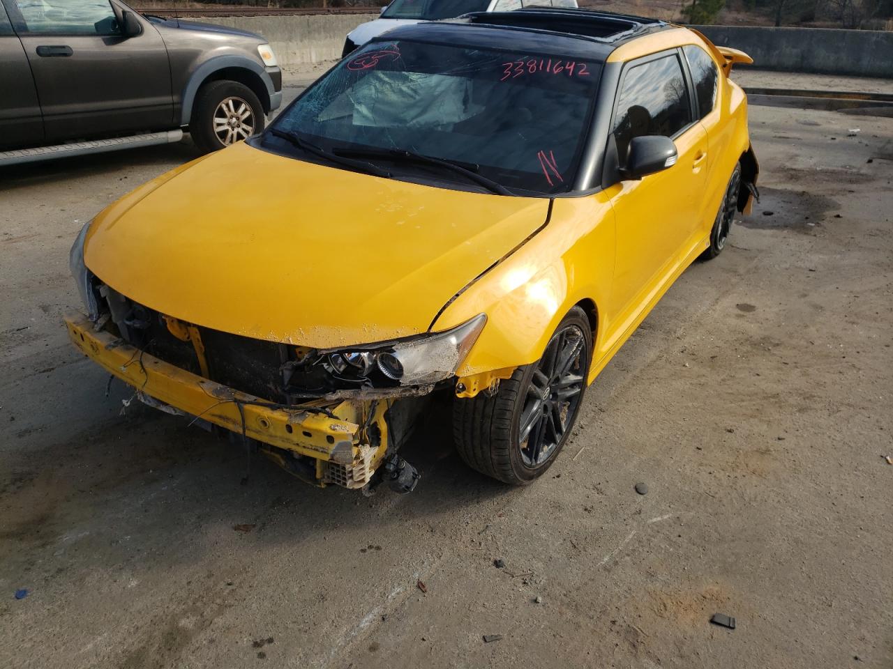 Photo 2 from auction – 2012 TOYOTA SCION TC with VIN JTKJF5C79C3029047