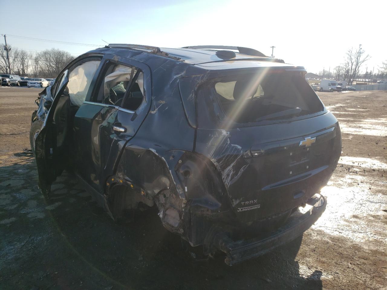 Photo 3 from auction – 2017 CHEVROLET TRAX 1LT with VIN KL7CJLSB3HB162258