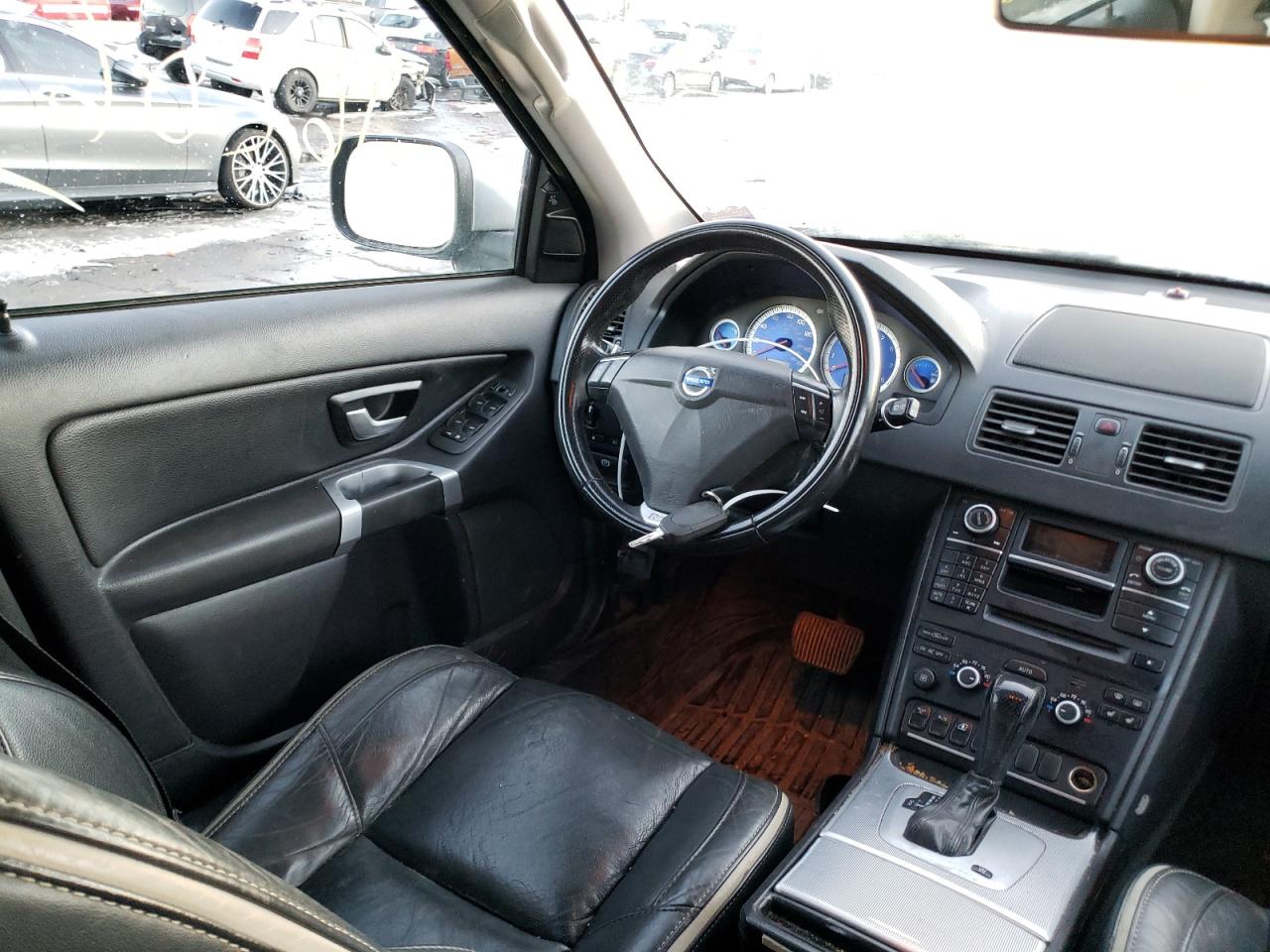 Photo 9 from auction – 2011 VOLVO XC90 R DES with VIN YV4952CT6B1603989