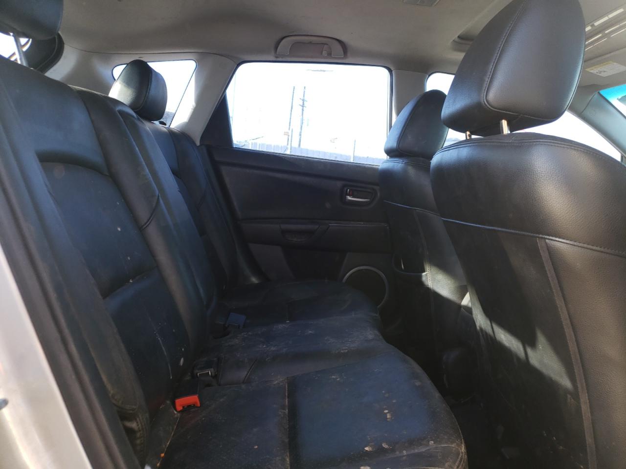 Photo 6 from auction – 2008 MAZDA 3 HATCHBAC with VIN JM1BK343081825714