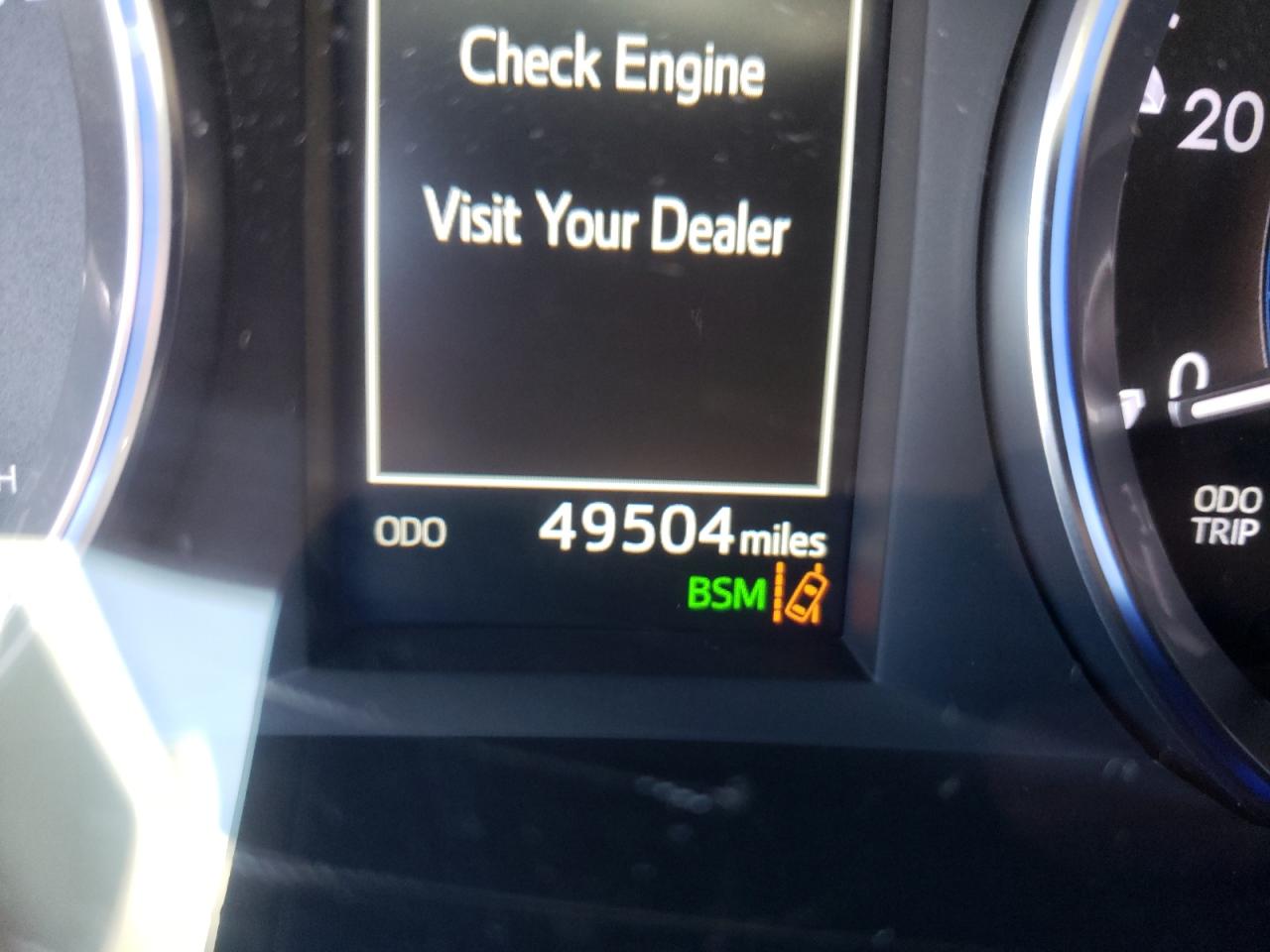 Photo 8 from auction – 2017 TOYOTA HIGHLANDER with VIN 5TDDGRFH6HS023600