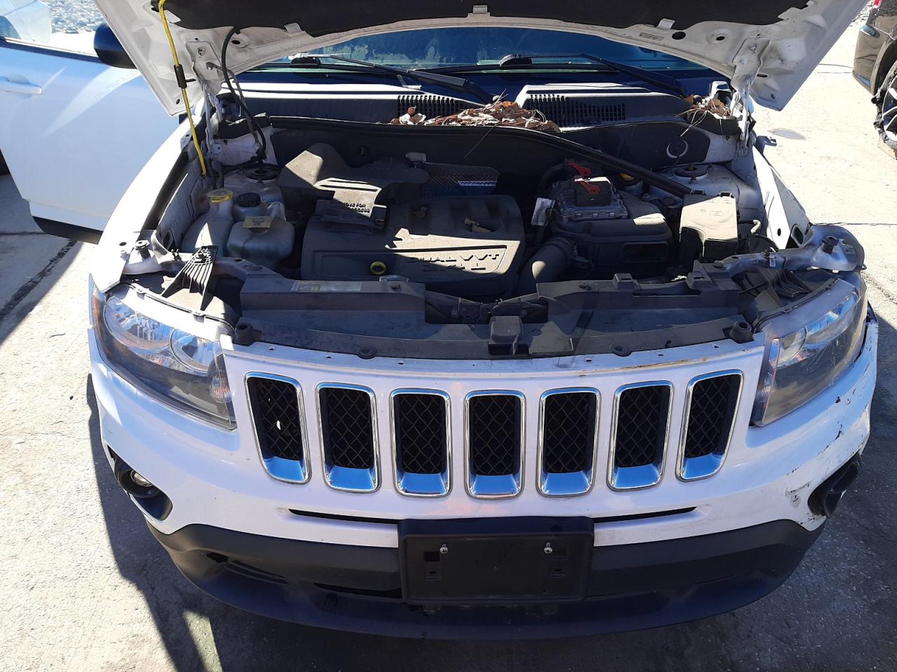 Photo 7 from auction – 2014 JEEP COMPASS SP with VIN 1C4NJDBB8ED880390