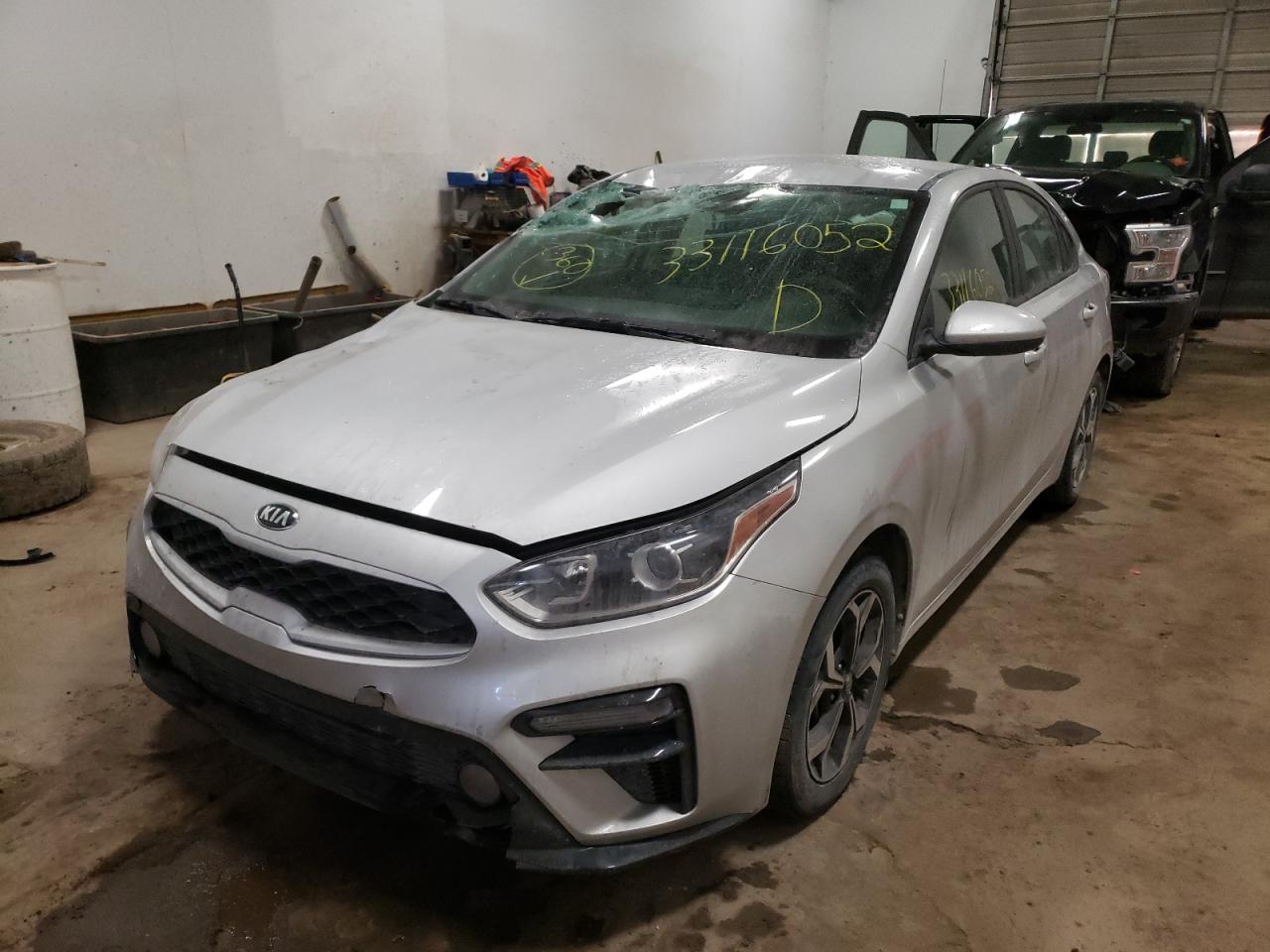 Photo 2 from auction – 2019 KIA FORTE FE with VIN 3KPF24AD4KE054585