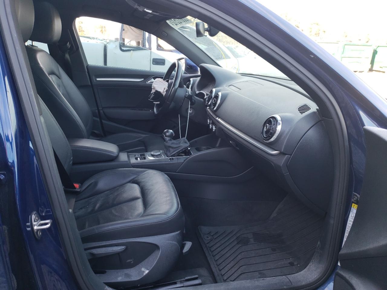 Photo 5 from auction – 2015 AUDI A3 PREMIUM with VIN WAUACGFF9F1077997