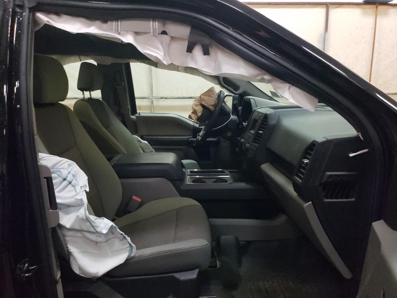 Photo 5 from auction – 2016 FORD F150 SUPER with VIN 1FTEX1EP1GFA71390