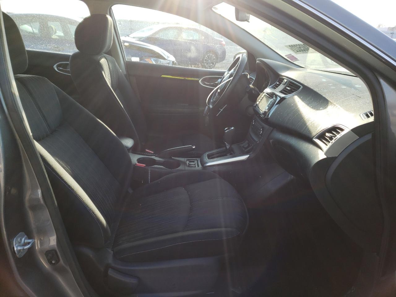 Photo 5 from auction – 2017 NISSAN SENTRA S with VIN 3N1AB7AP6HY217401