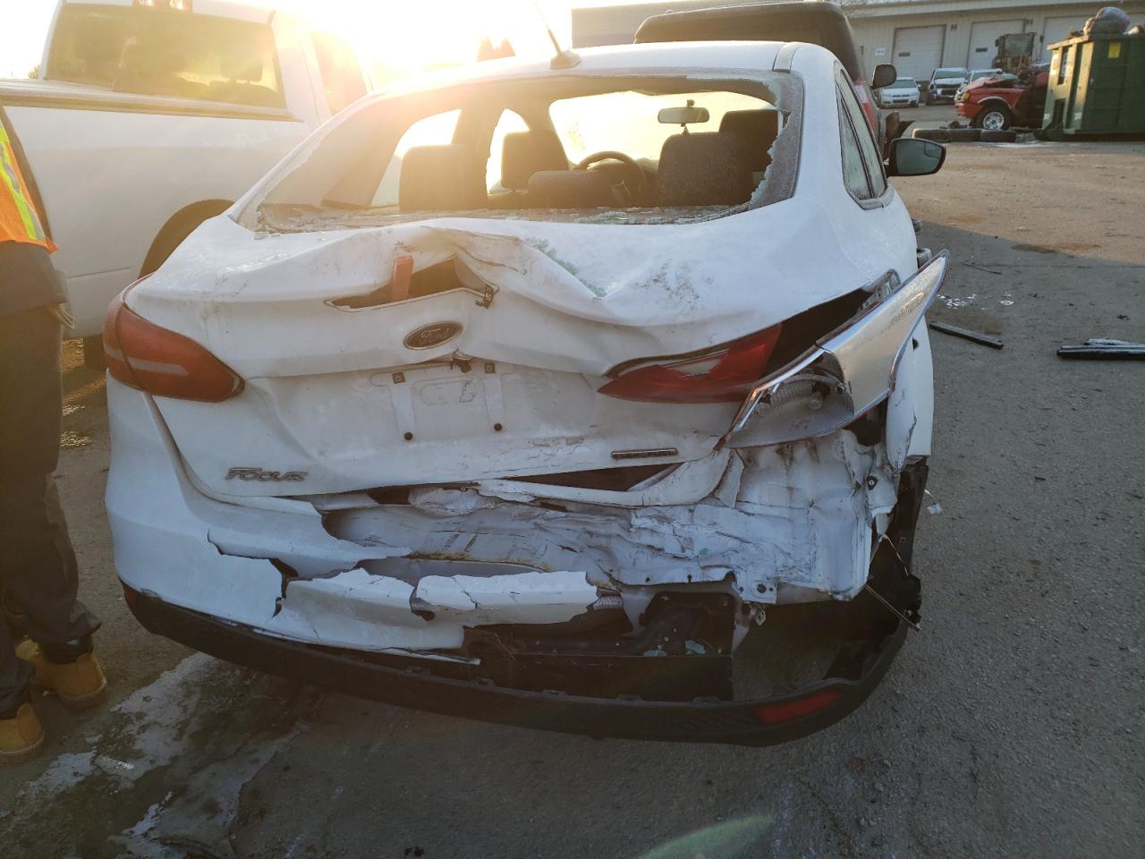 Photo 9 from auction – 2016 FORD FOCUS S with VIN 1FADP3E26GL336260