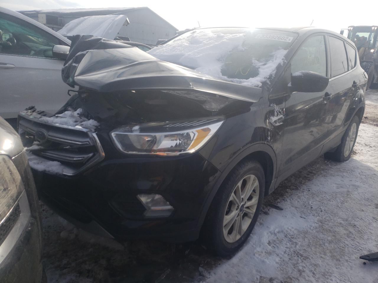 Photo 2 from auction – 2017 FORD ESCAPE SE with VIN 1FMCU0G98HUB67616