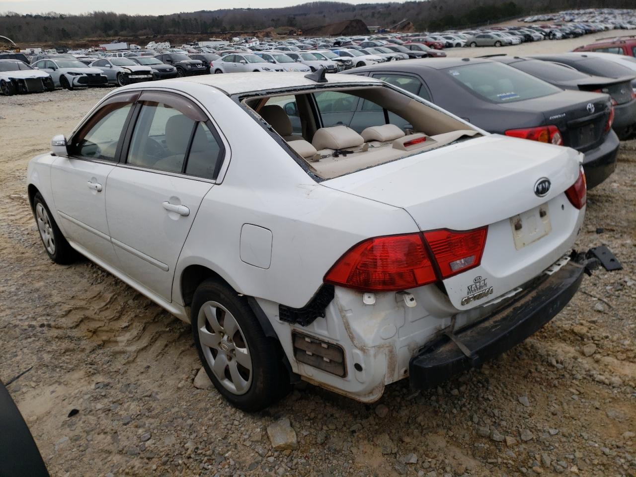 Photo 3 from auction – 2009 KIA OPTIMA LX with VIN KNAGE228095332676