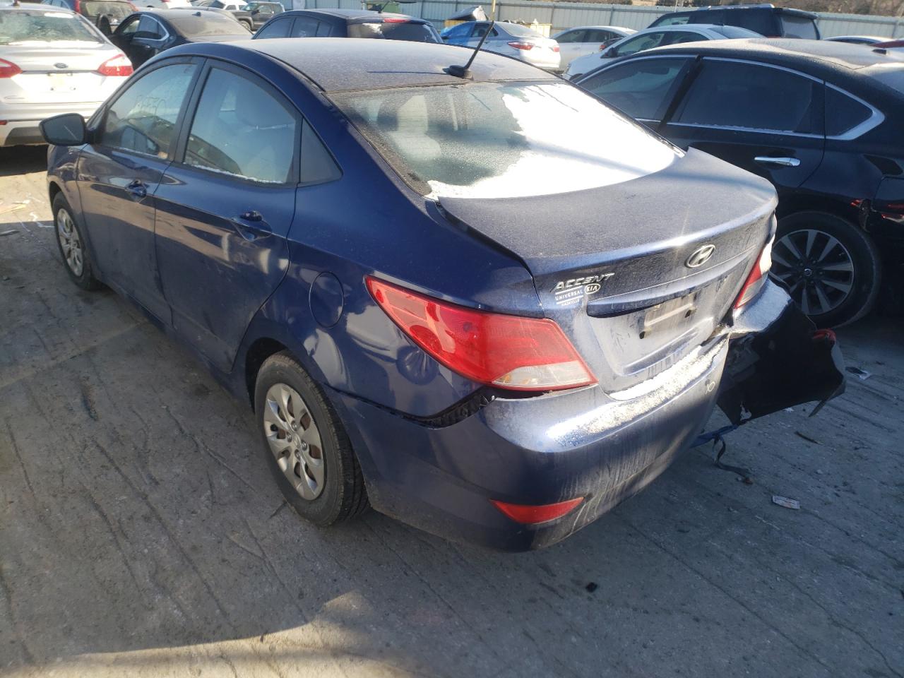 Photo 3 from auction – 2016 HYUNDAI ACCENT SE with VIN KMHCT4AE6GU033136