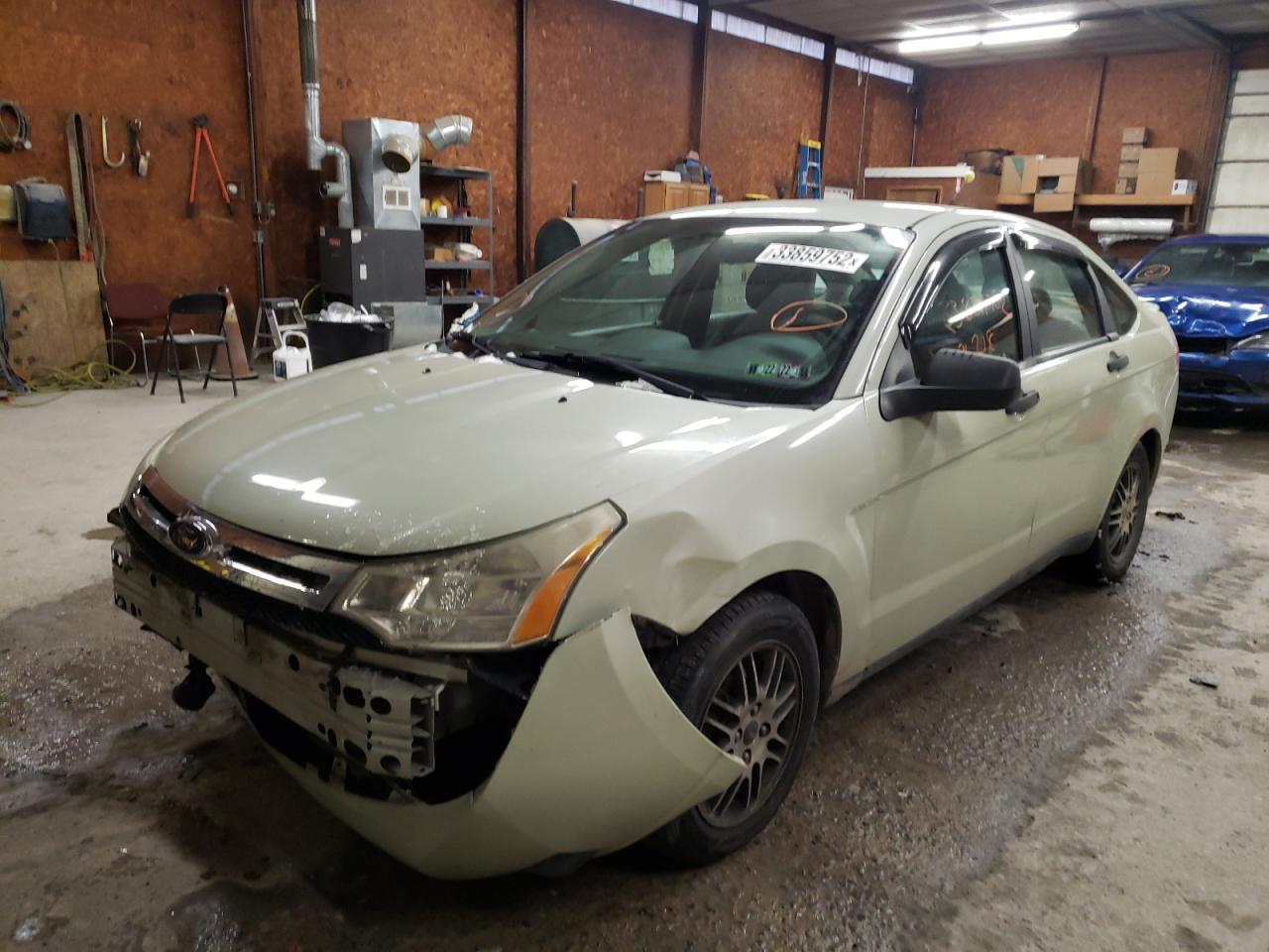 Photo 2 from auction – 2010 FORD FOCUS SE with VIN 1FAHP3FN1AW212283