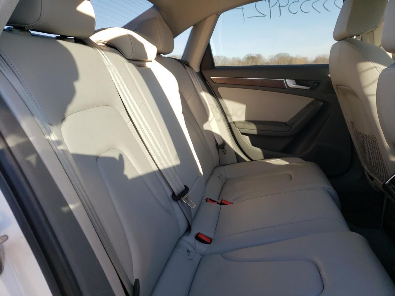 Фото 6 с аукциона – 2015 AUDI A4 PREMIUM с VIN WAUBFAFL7FN028014