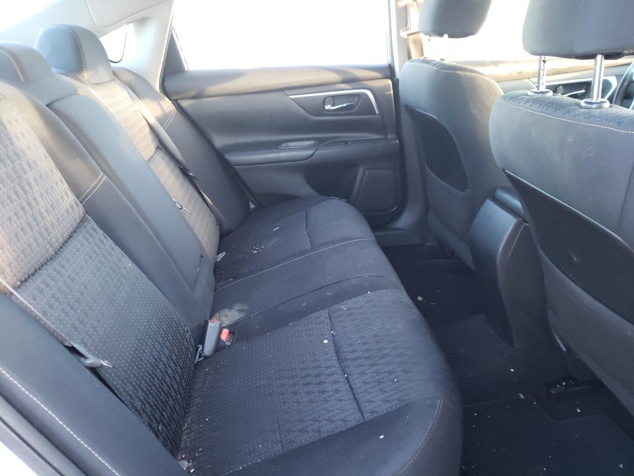 Photo 6 from auction – 2016 NISSAN ALTIMA 2.5 with VIN 1N4AL3AP2GC292452