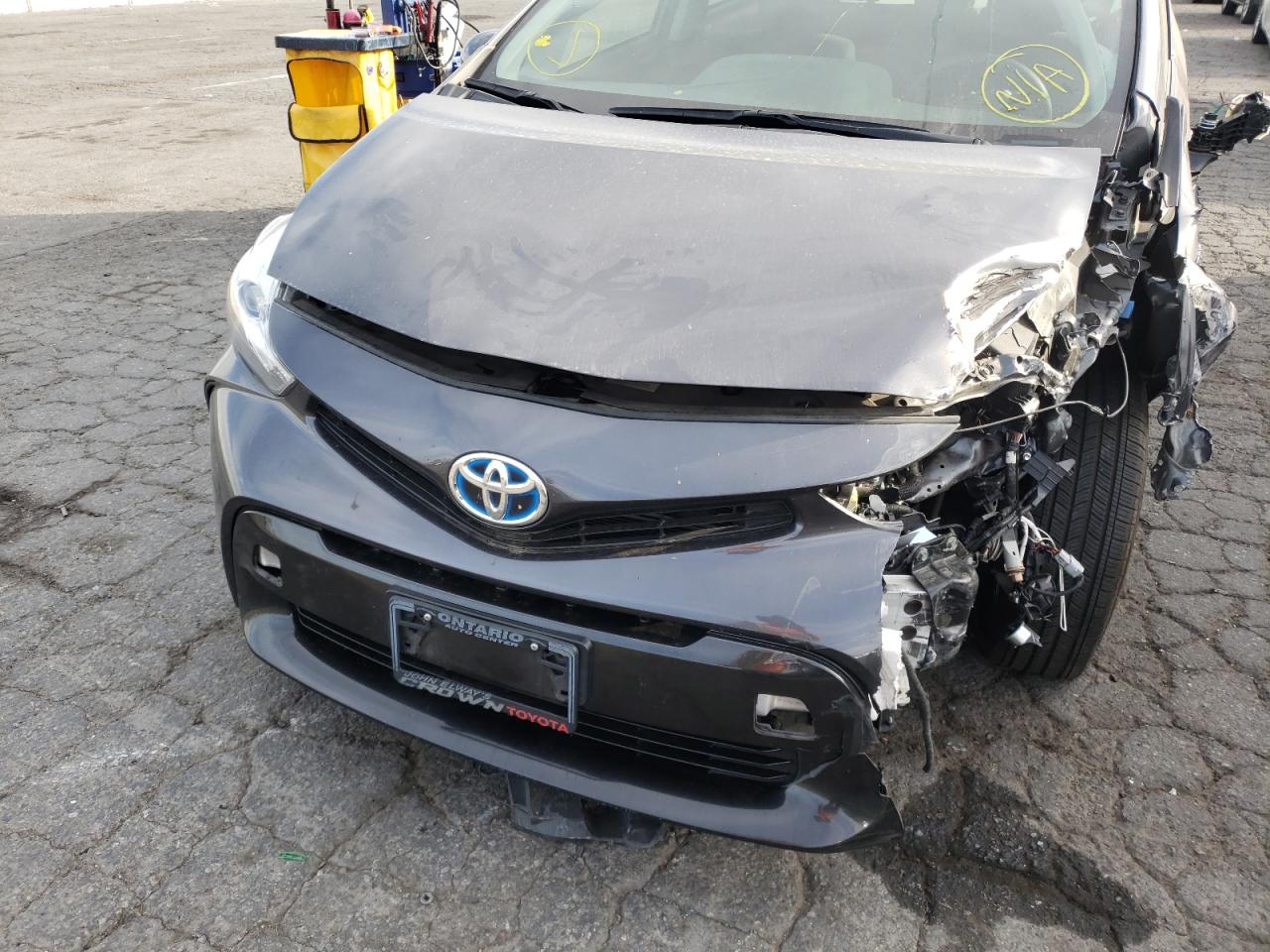 Photo 9 from auction – 2015 TOYOTA PRIUS V with VIN JTDZN3EU2FJ022882