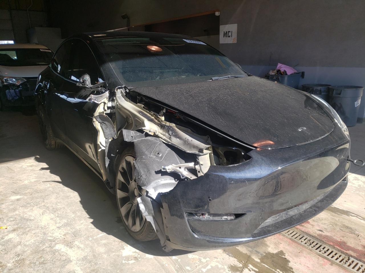 TESLA MODEL Y 2021 with VIN 5YJYGDEEXMF175230 - Photo from auction