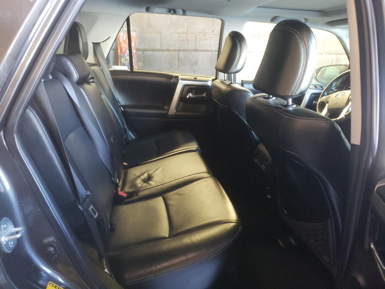 Photo 6 from auction – 2016 TOYOTA 4RUNNER SR with VIN JTEBU5JR6G5287053