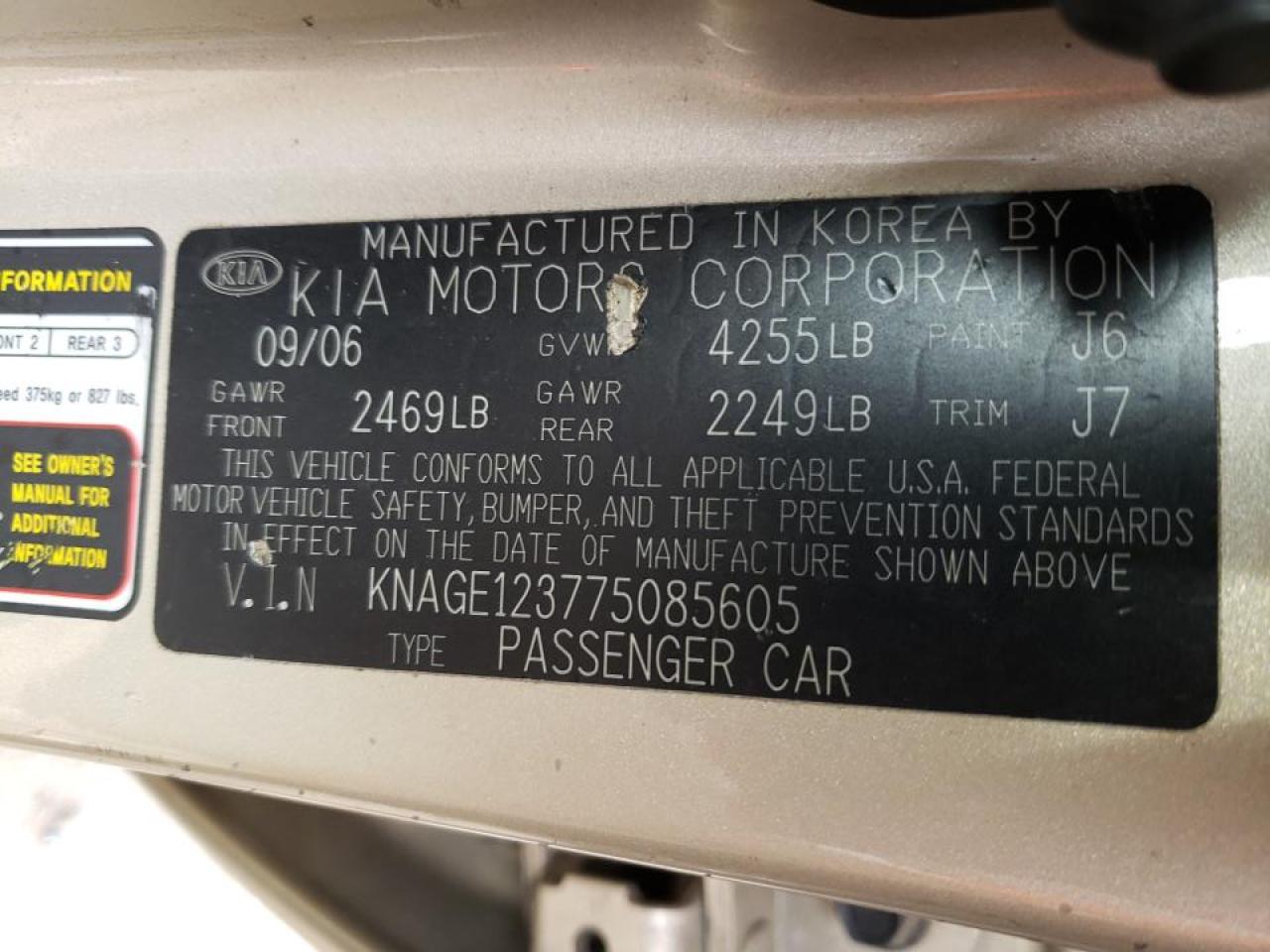 Photo 10 from auction – 2007 KIA OPTIMA LX with VIN KNAGE123775085605