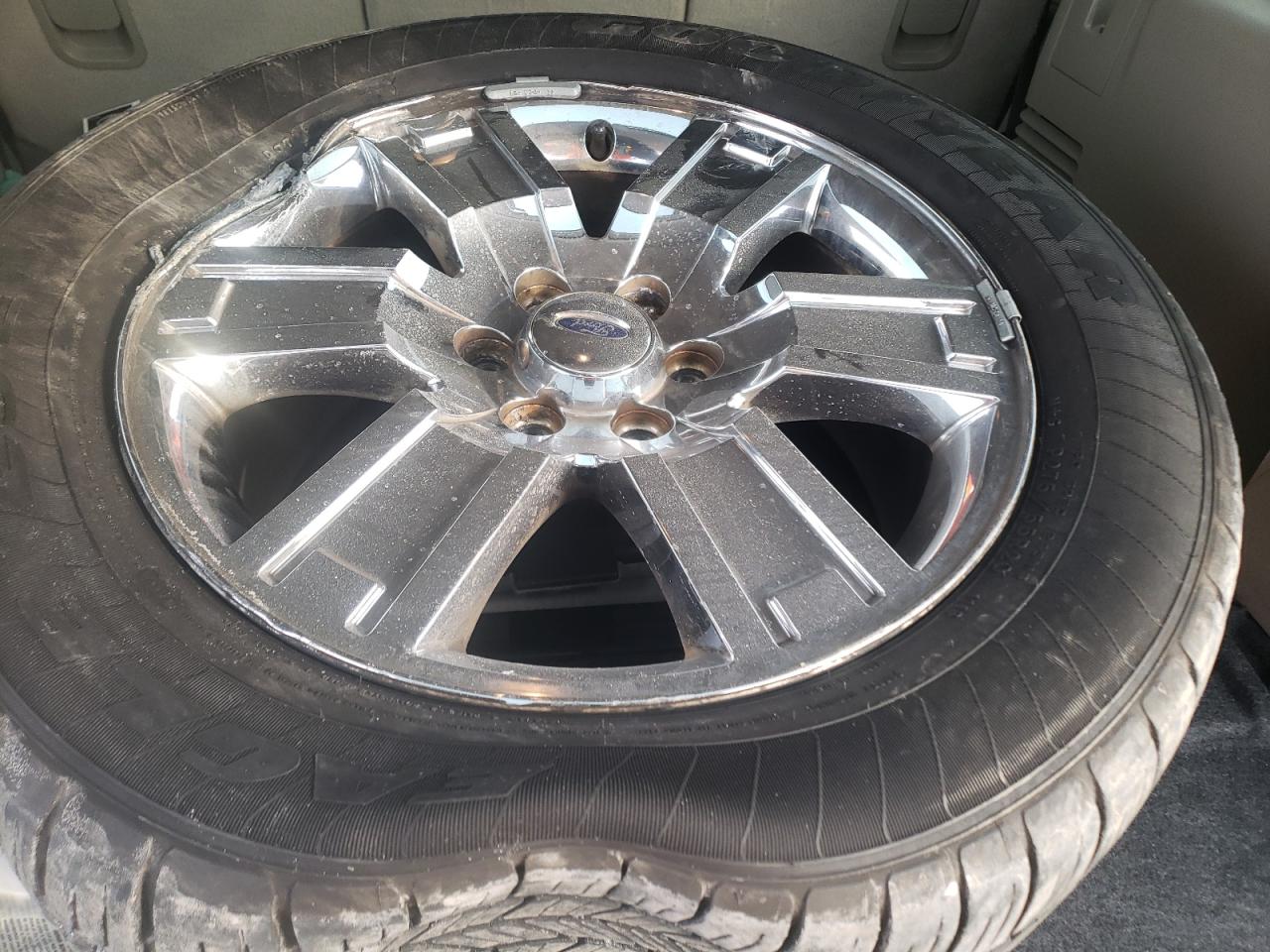 Photo 9 from auction – 2007 FORD EXPEDITION with VIN 1FMFU20547LA89128