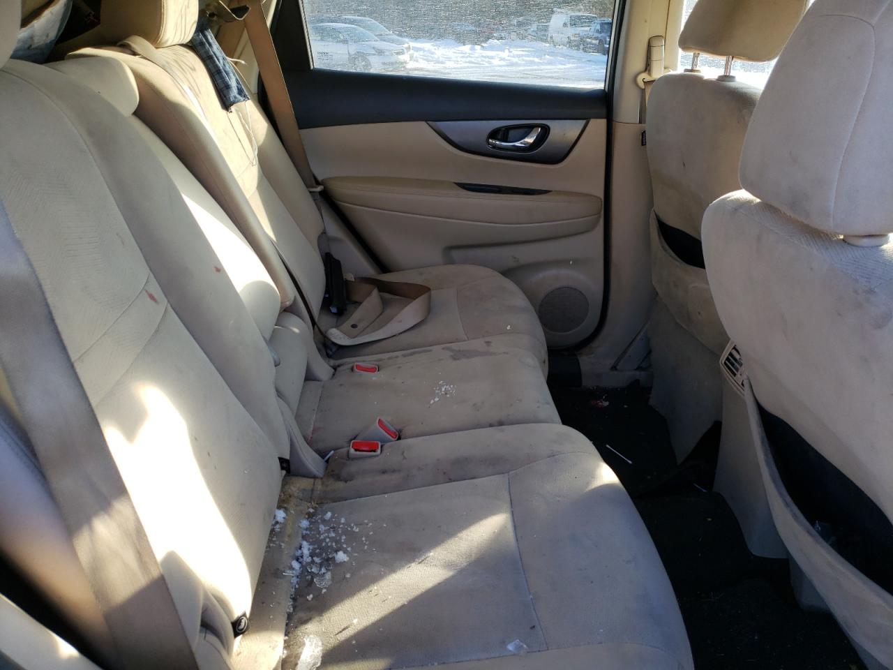 Photo 6 from auction – 2016 NISSAN ROGUE S with VIN KNMAT2MV5GP705102