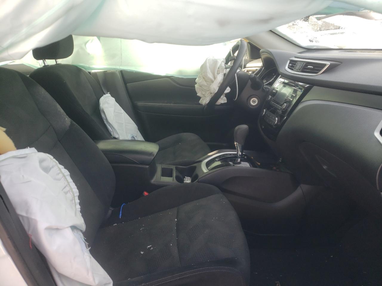 Photo 5 from auction – 2015 NISSAN ROGUE S with VIN 5N1AT2MV2FC860692