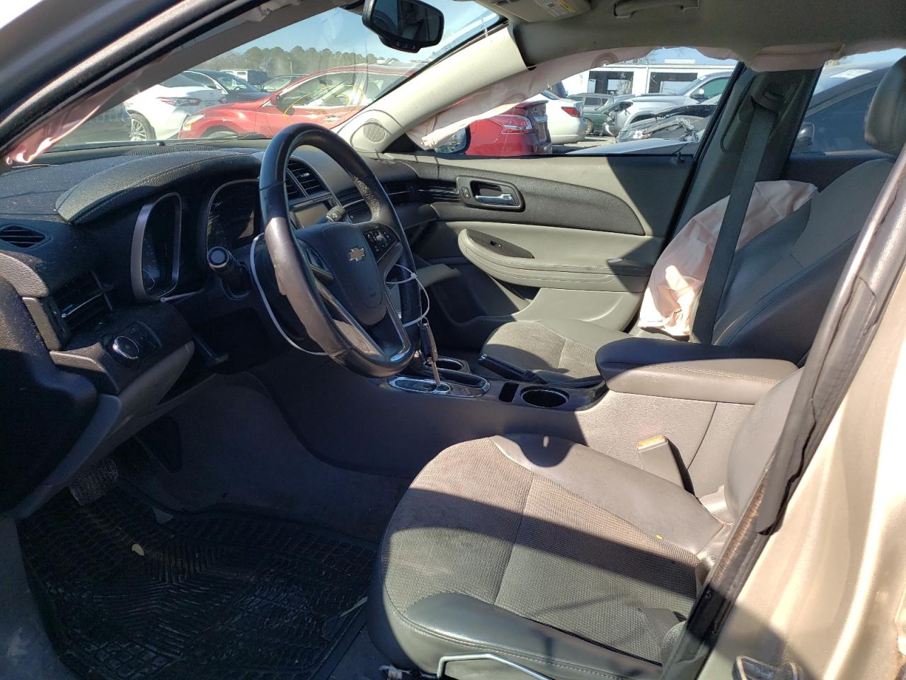 Photo 5 from auction – 2015 CHEVROLET MALIBU 2LT with VIN 1G11D5SLXFF292669
