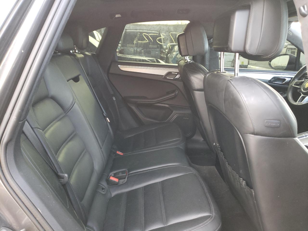 Photo 6 from auction – 2016 PORSCHE MACAN TURB with VIN WP1AF2A56GLB91858