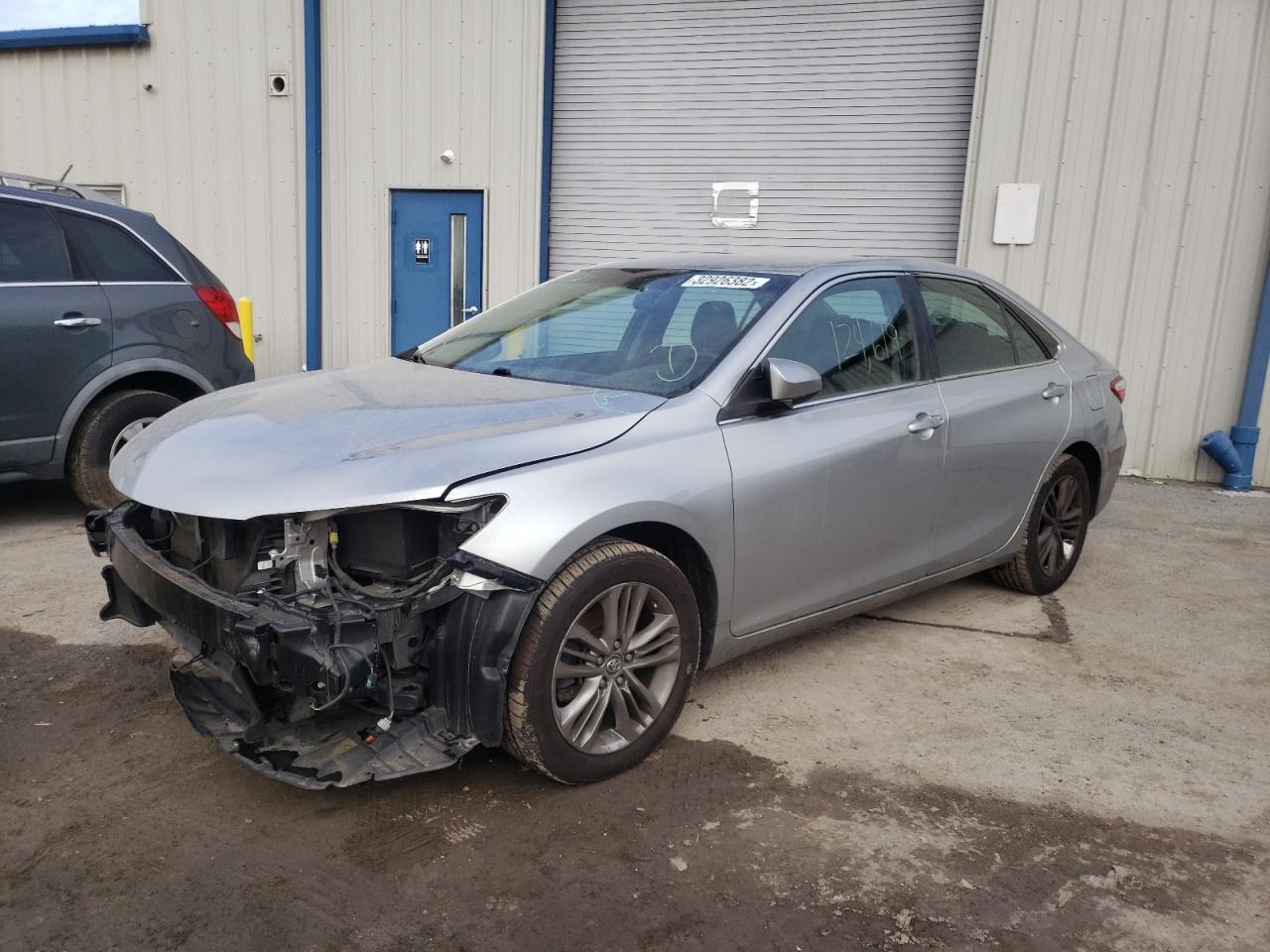 Photo 2 from auction – 2015 TOYOTA CAMRY LE with VIN 4T1BF1FK3FU082888