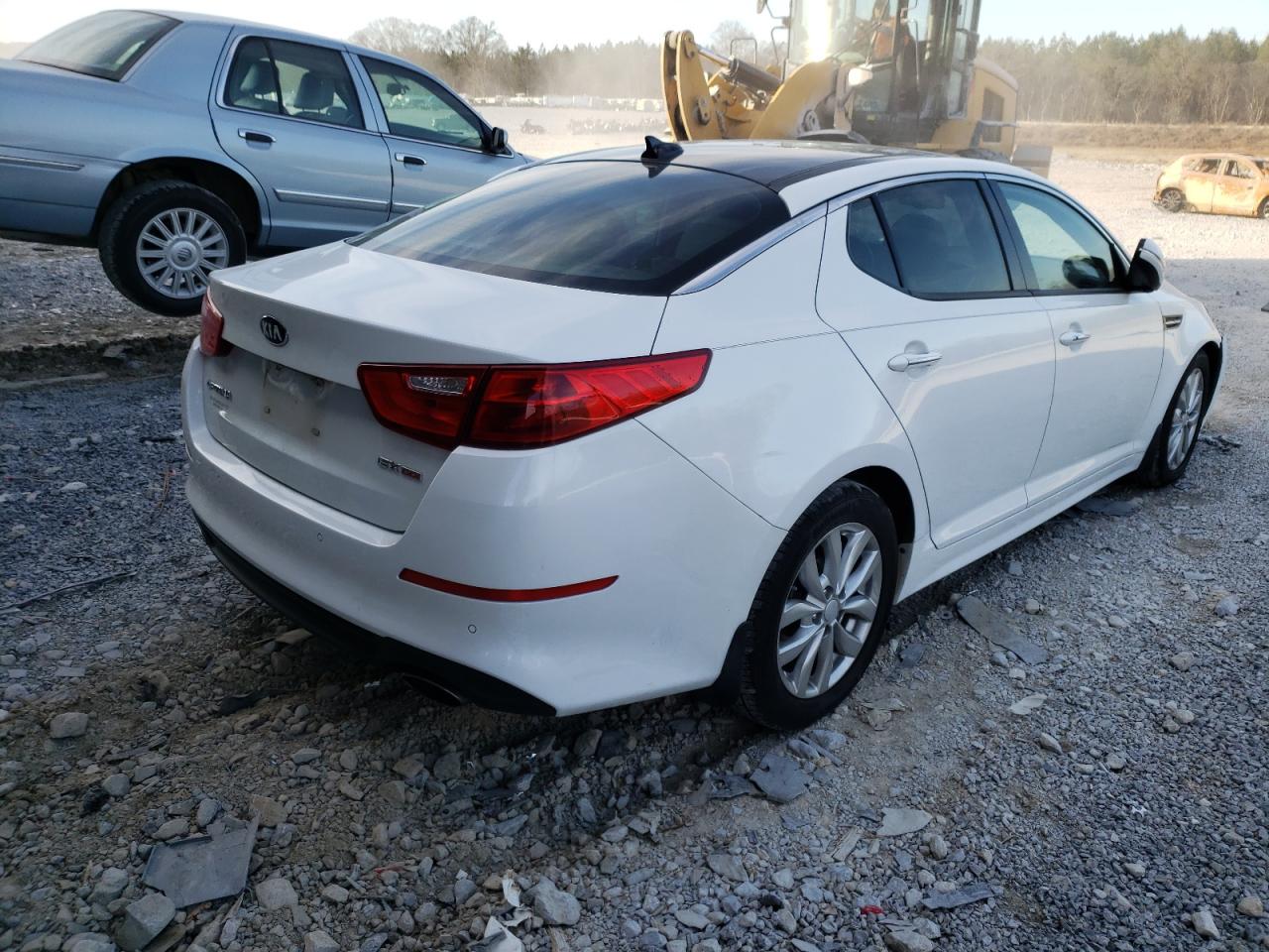 Photo 4 from auction – 2015 KIA OPTIMA EX with VIN 5XXGN4A76FG471886