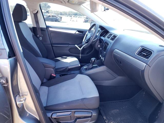 Photo 5 from auction – 2017 VOLKSWAGEN JETTA S with VIN 3VW2B7AJ7HM221877