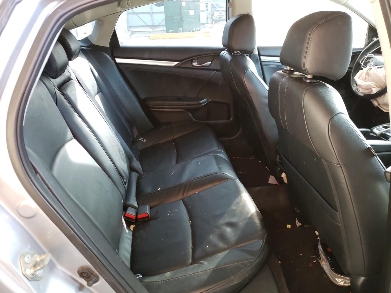 Photo 6 from auction – 2016 HONDA CIVIC TOUR with VIN 19XFC1F99GE035960