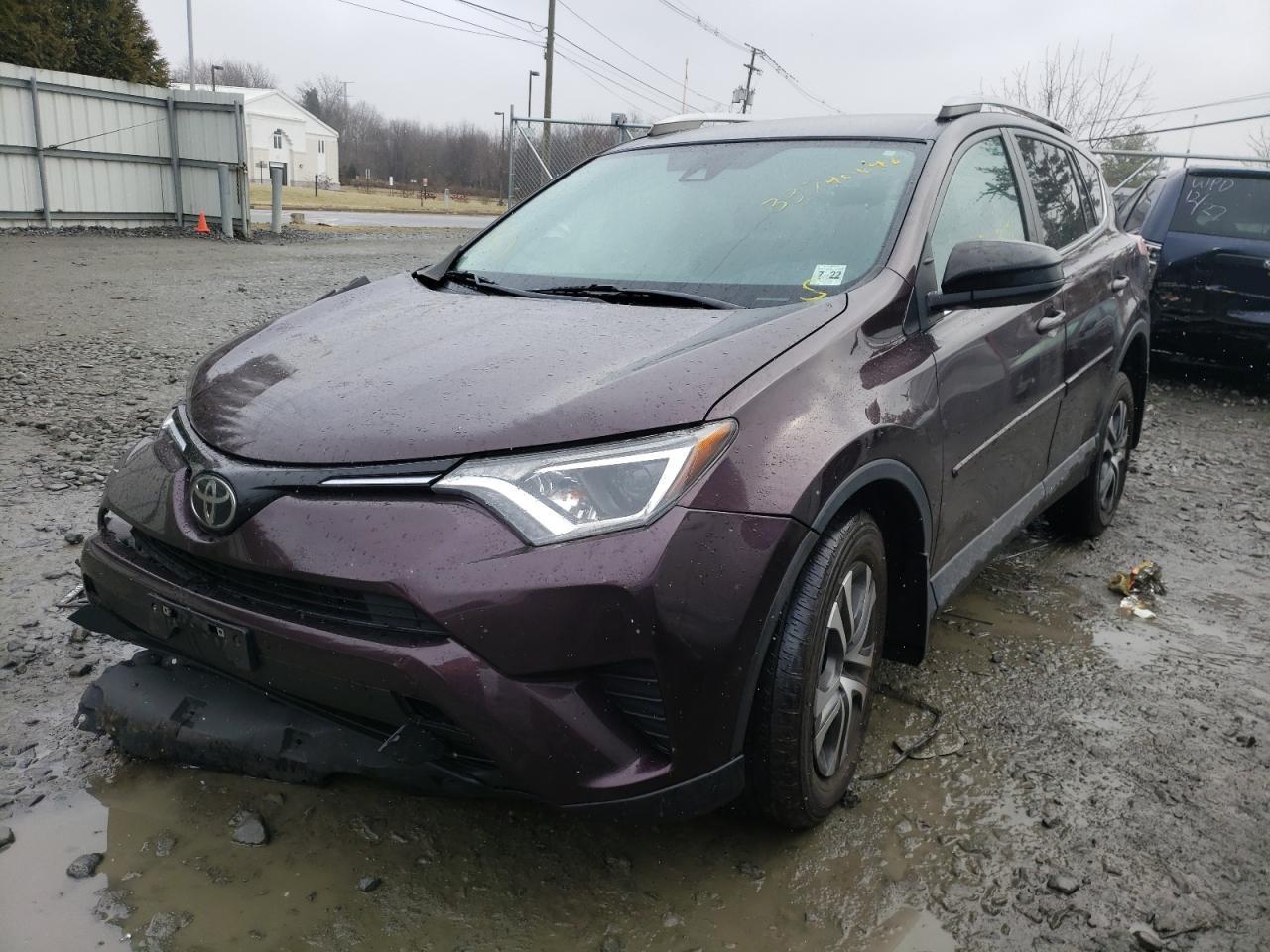 Photo 2 from auction – 2017 TOYOTA RAV4 LE with VIN 2T3BFREV2HW670723