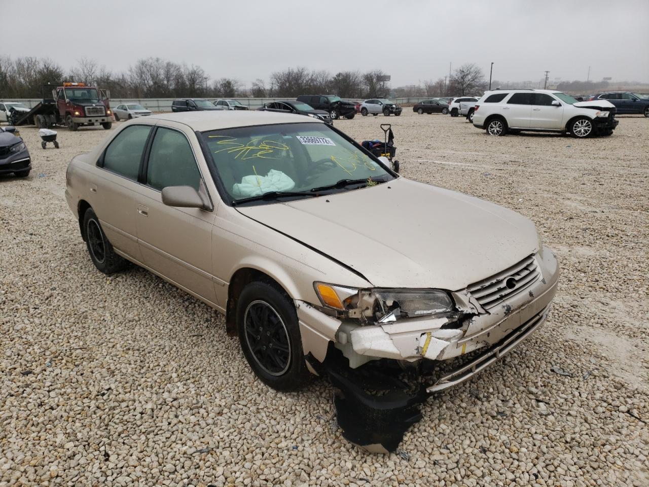 TOYOTA CAMRY CE 1998 with VIN JT2BF22K5W0126082 - Photo from auction