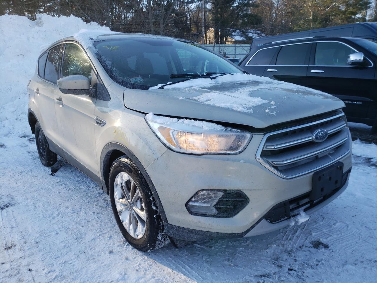 Photo 1 from auction – 2017 FORD ESCAPE SE with VIN 1FMCU0GD8HUE98412