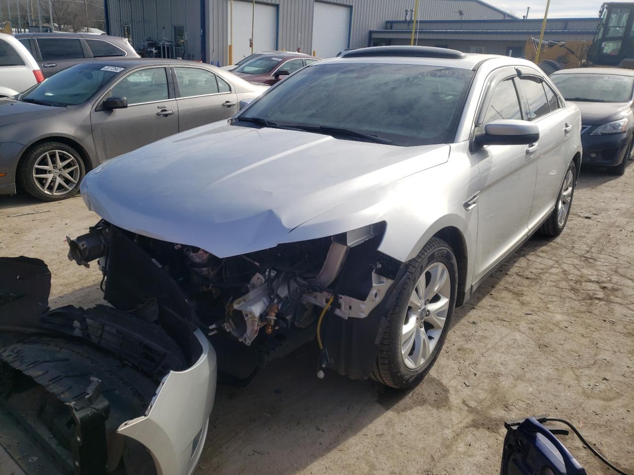 Photo 2 from auction – 2010 FORD TAURUS SEL with VIN 1FAHP2EW2AG107251