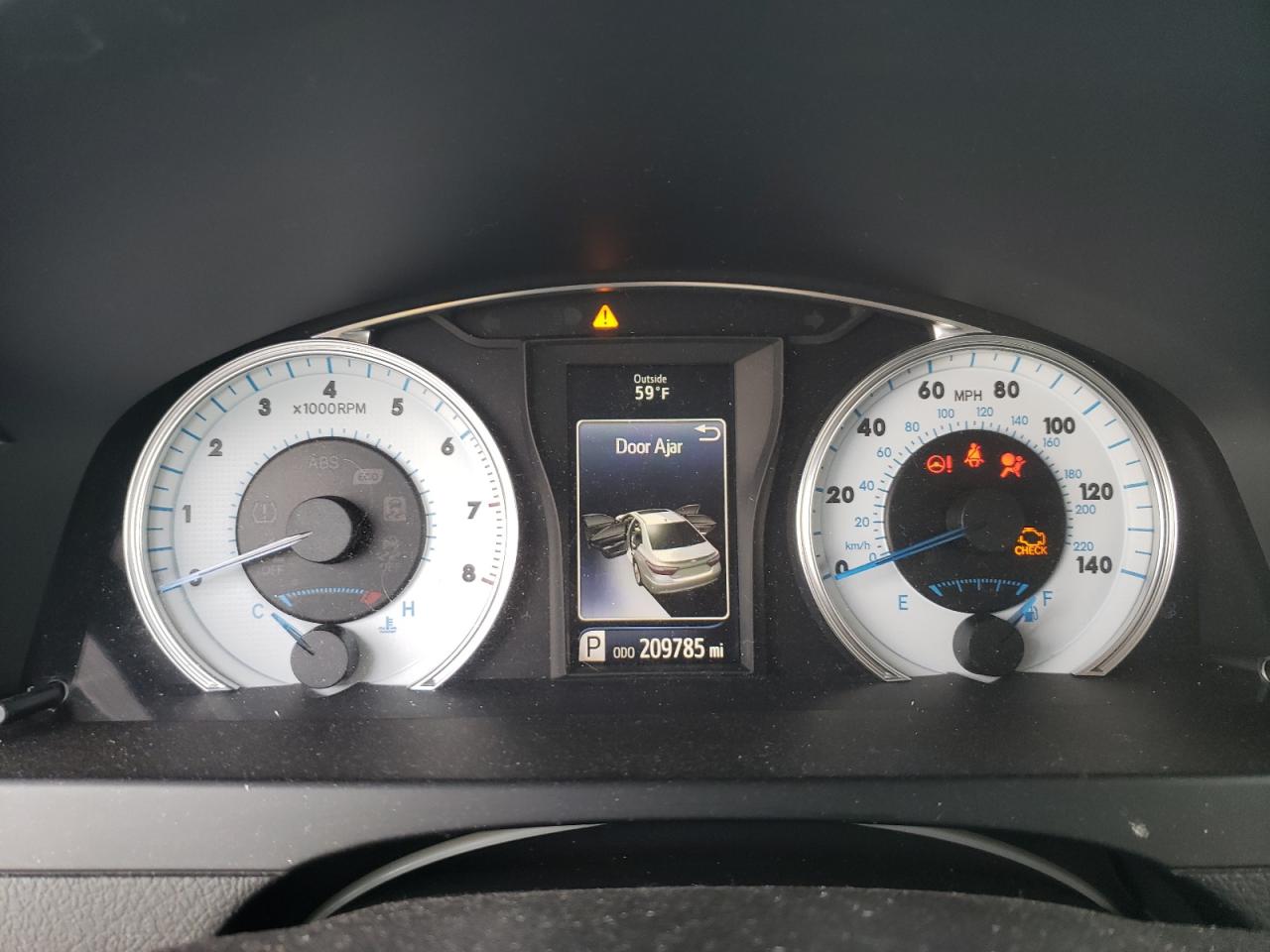 Photo 8 from auction – 2016 TOYOTA CAMRY LE with VIN 4T1BF1FK4GU163982