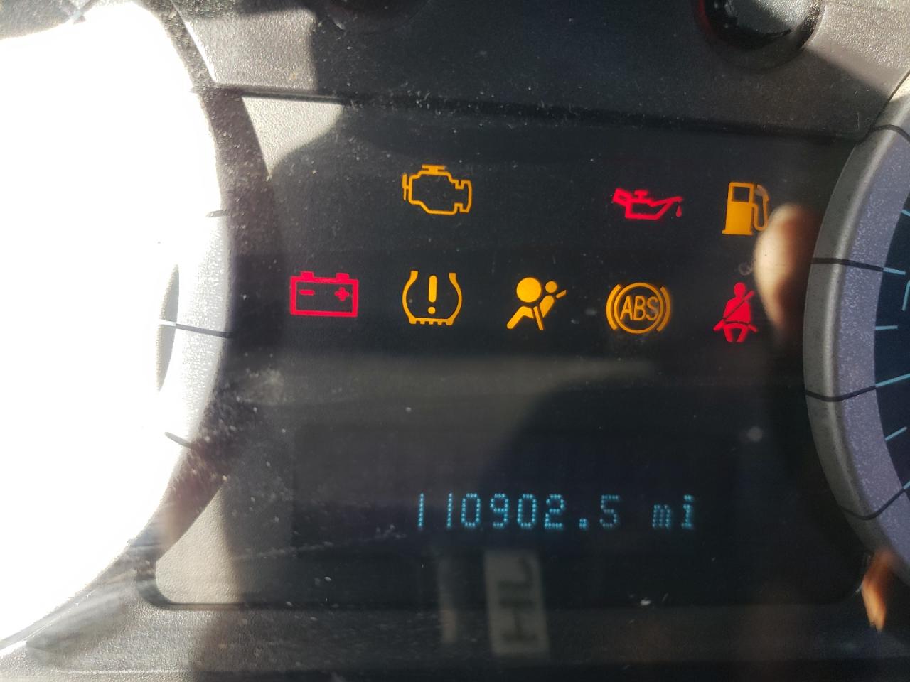 Photo 8 from auction – 2011 FORD ESCAPE with VIN 1FMCU9D75BKA87071