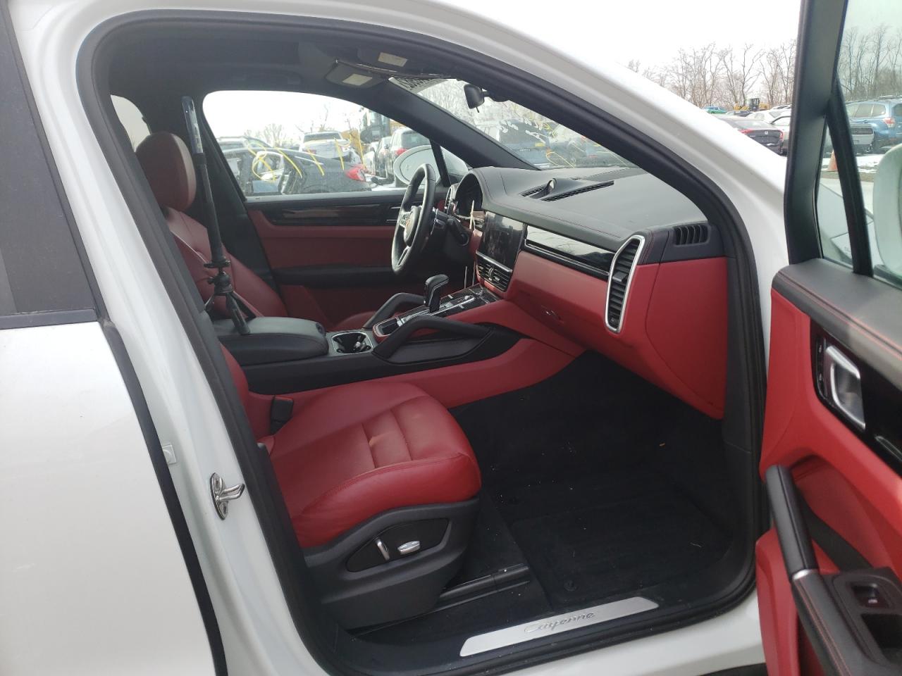 Photo 5 from auction – 2020 PORSCHE CAYENNE with VIN WP1AA2AY9LDA05419