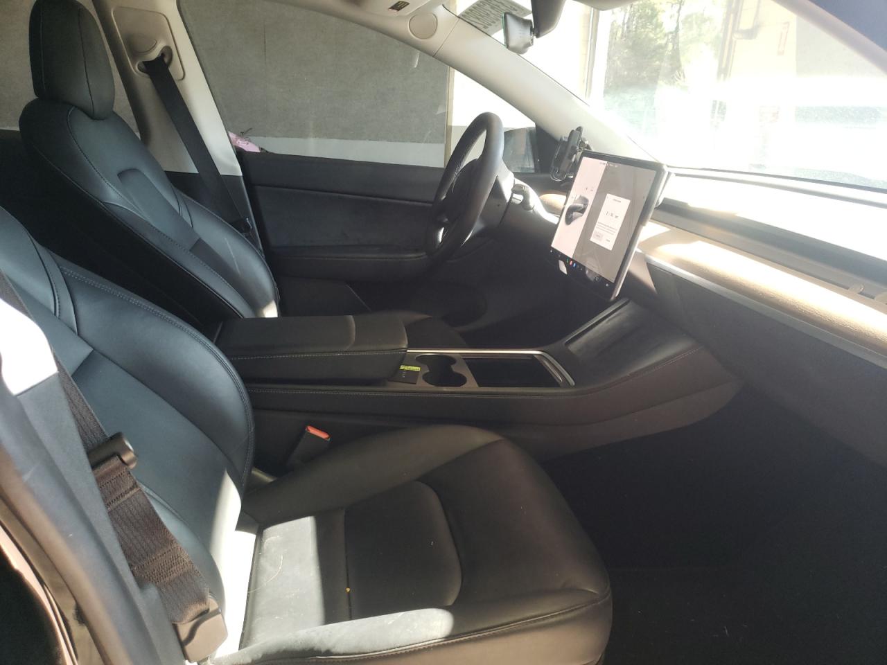 Photo 5 from auction – 2021 TESLA MODEL Y with VIN 5YJYGDEEXMF175230