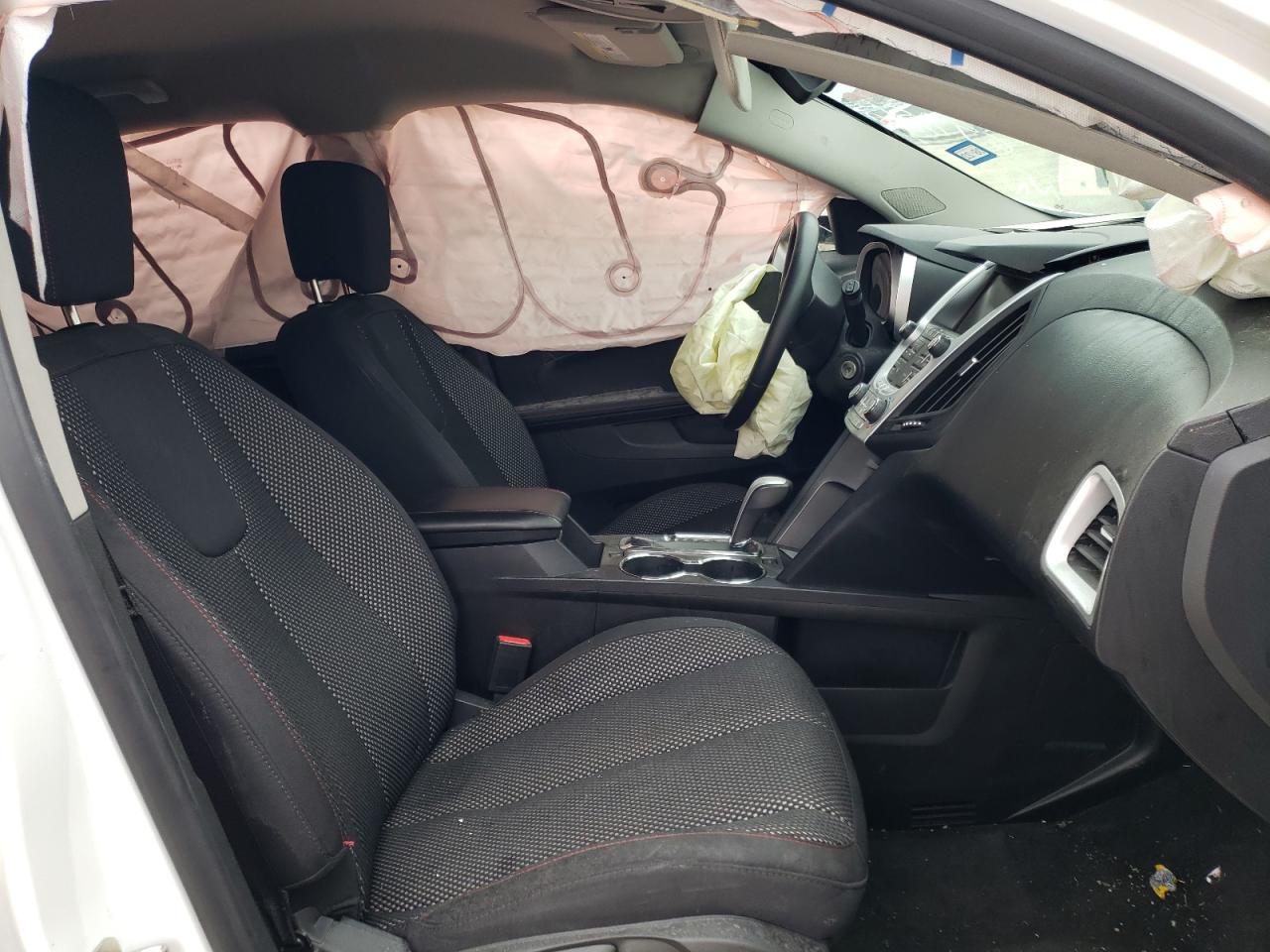 Photo 5 from auction – 2015 CHEVROLET EQUINOX LT with VIN 2GNFLFEK8F6340065