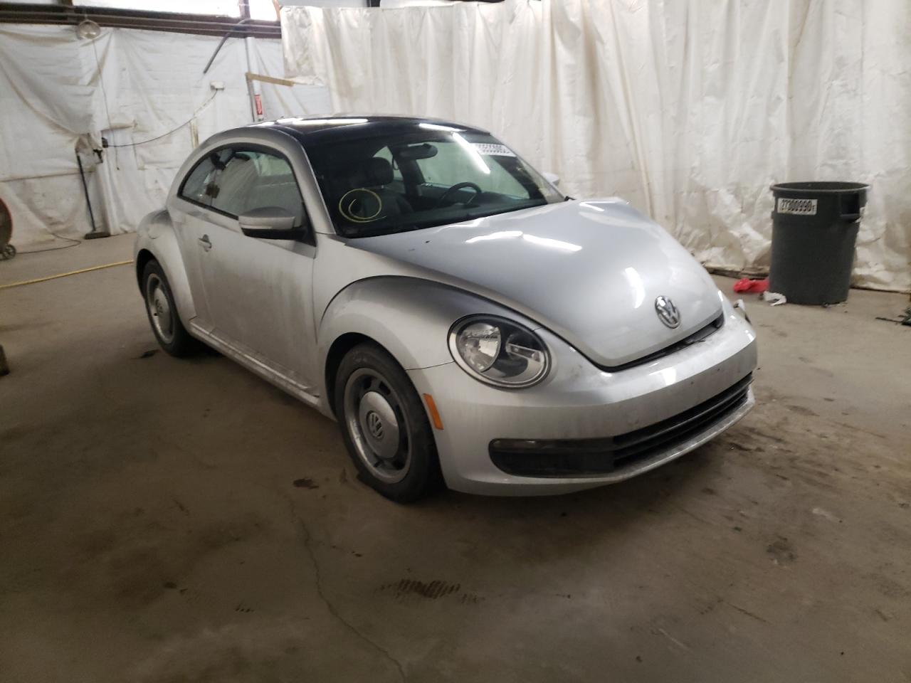 VOLKSWAGEN BEETLE 2012 with VIN 3VWJP7AT0CM645733 - Photo from auction