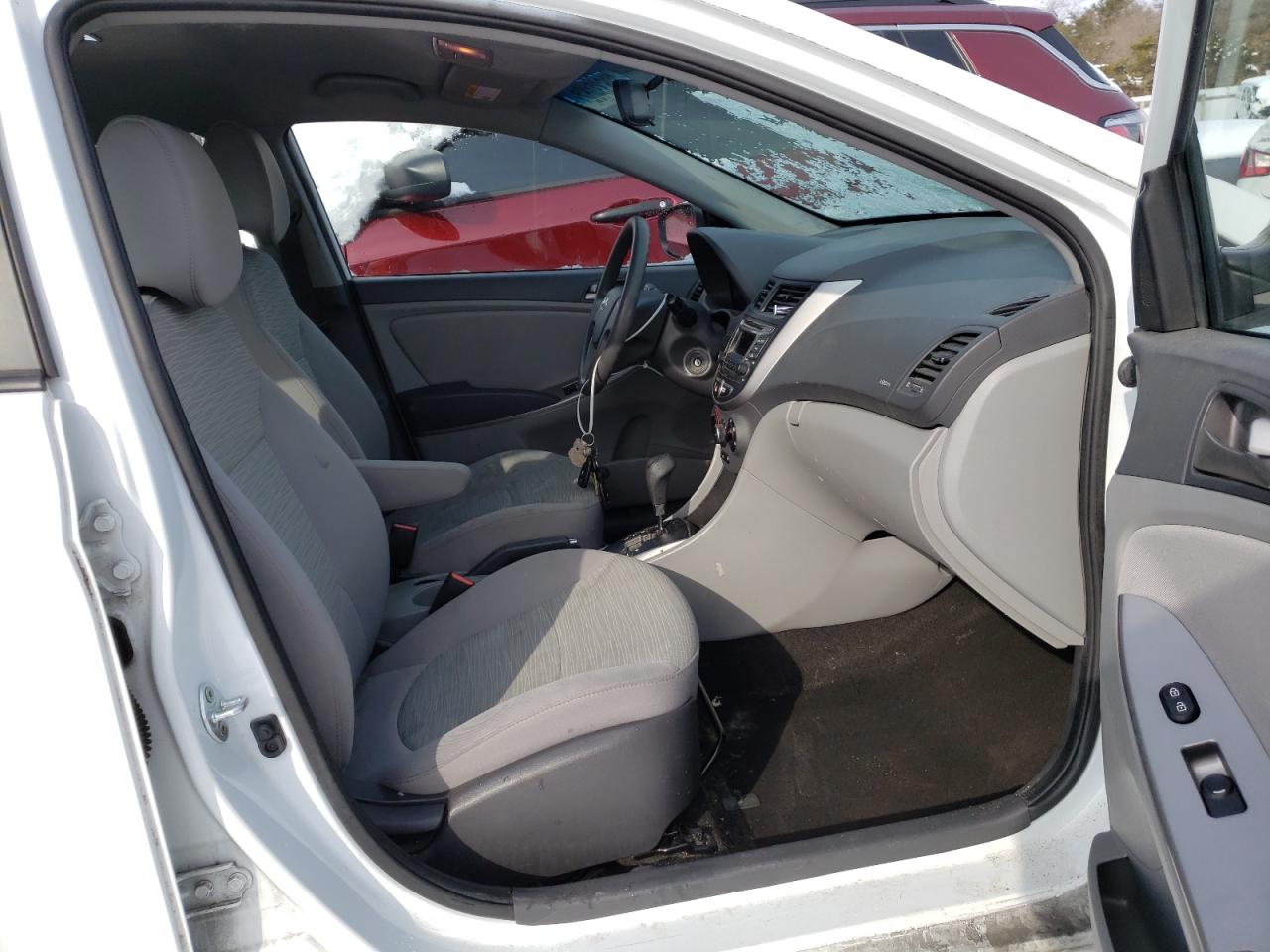 Photo 5 from auction – 2017 HYUNDAI ACCENT SE with VIN KMHCT4AE0HU168422