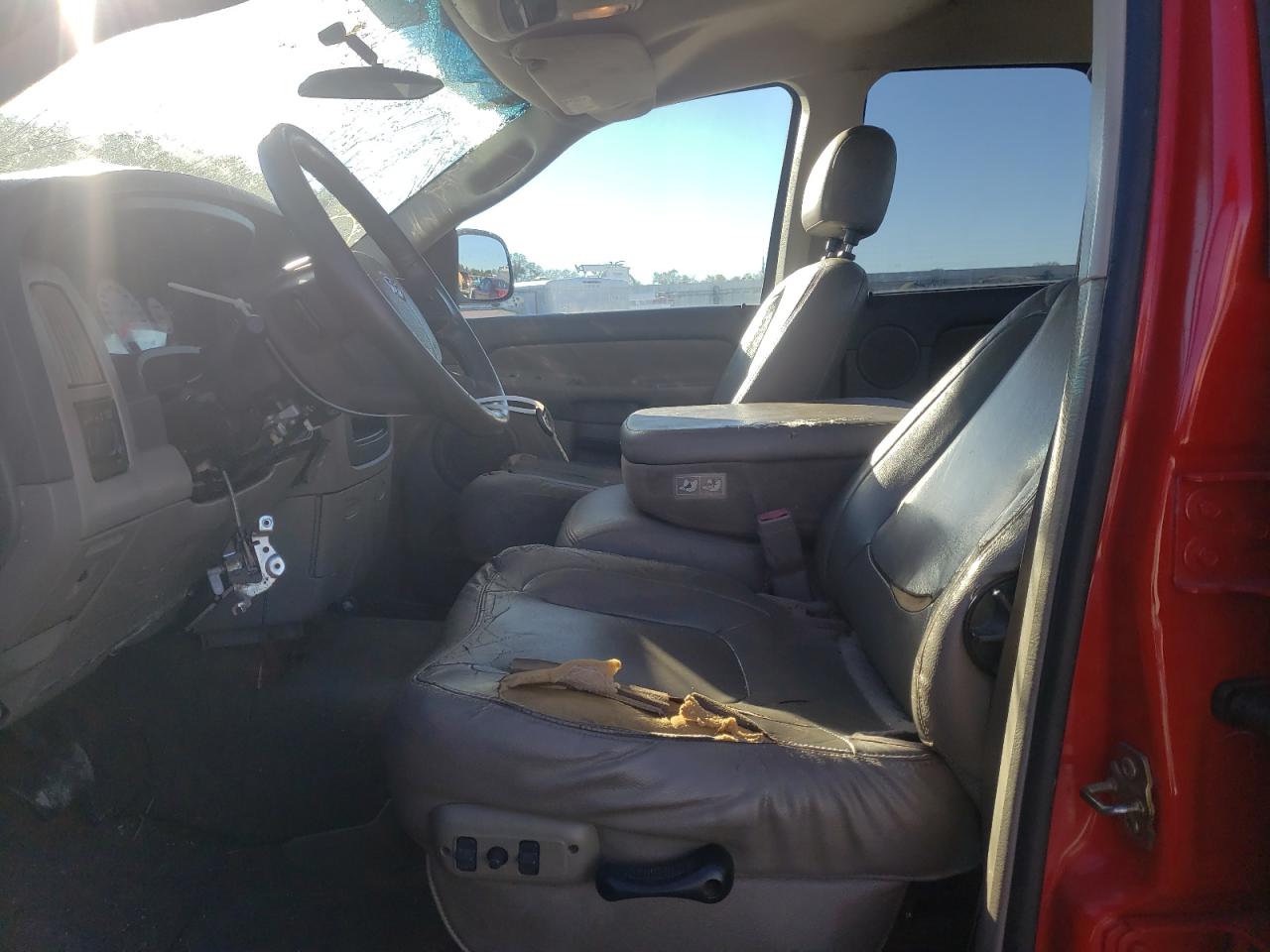 Photo 5 from auction – 2004 DODGE RAM 1500 S with VIN 1D7HA18D94S778410
