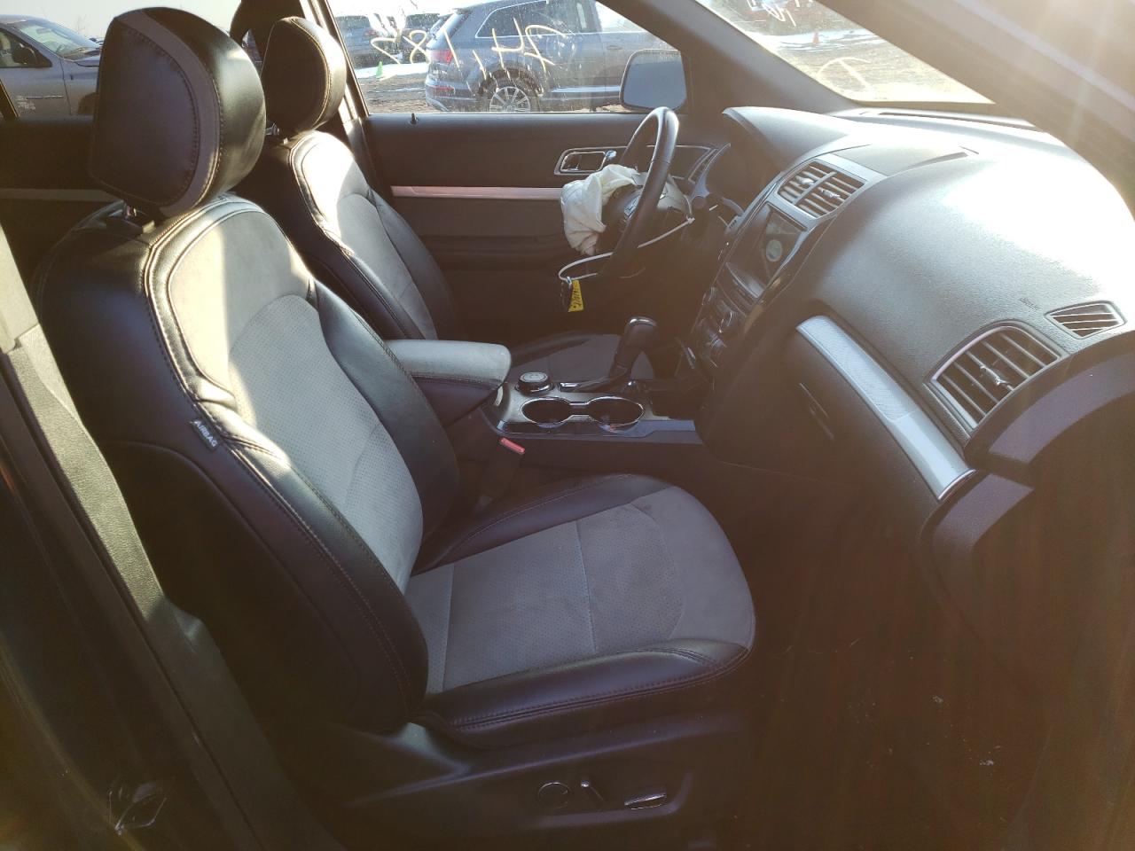 Фото 5 с аукциона – 2017 FORD EXPLORER X с VIN 1FM5K8D8XHGC03362