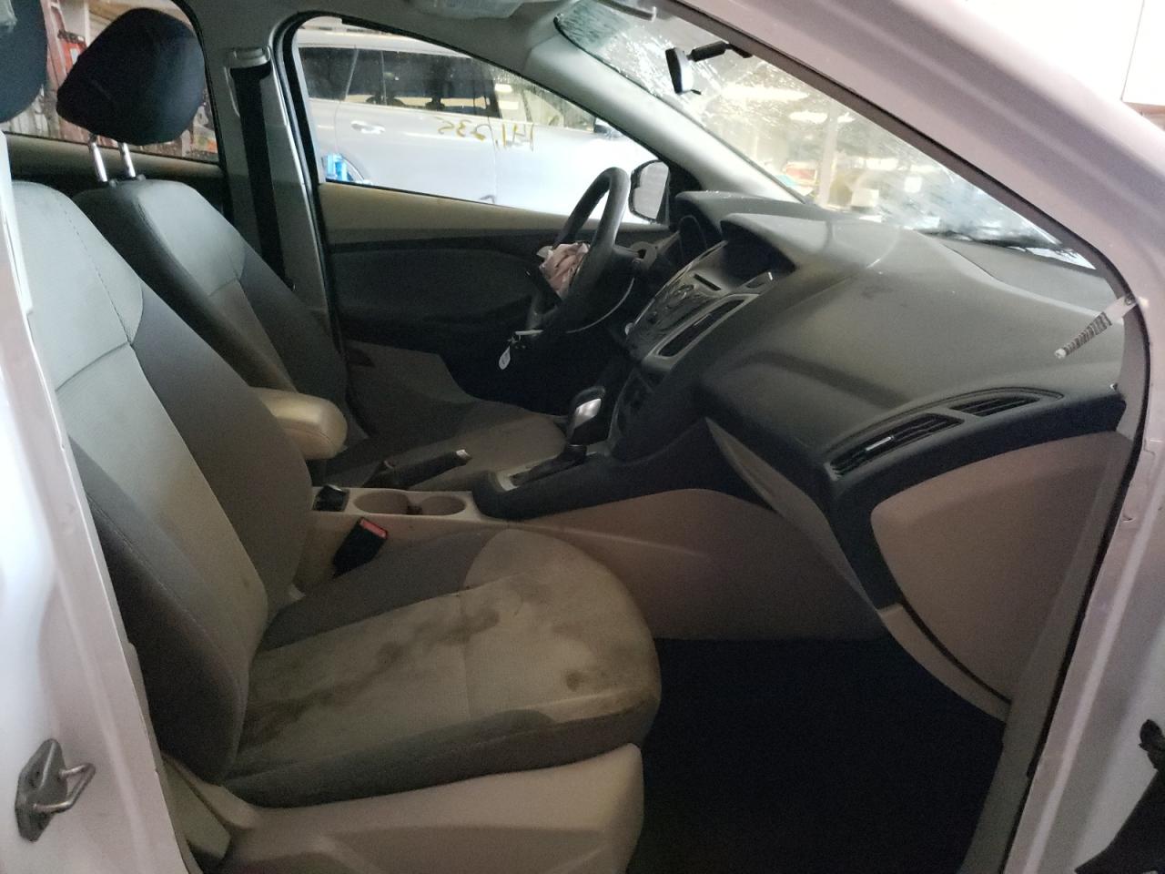 صورة رقم 5 من المزاد - 2014 FORD FOCUS SE مع VIN 1FADP3K22EL170742