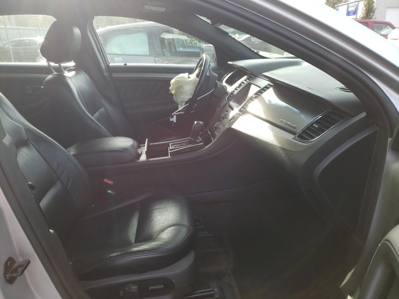 Photo 5 from auction – 2013 FORD TAURUS SEL with VIN 1FAHP2E80DG201604