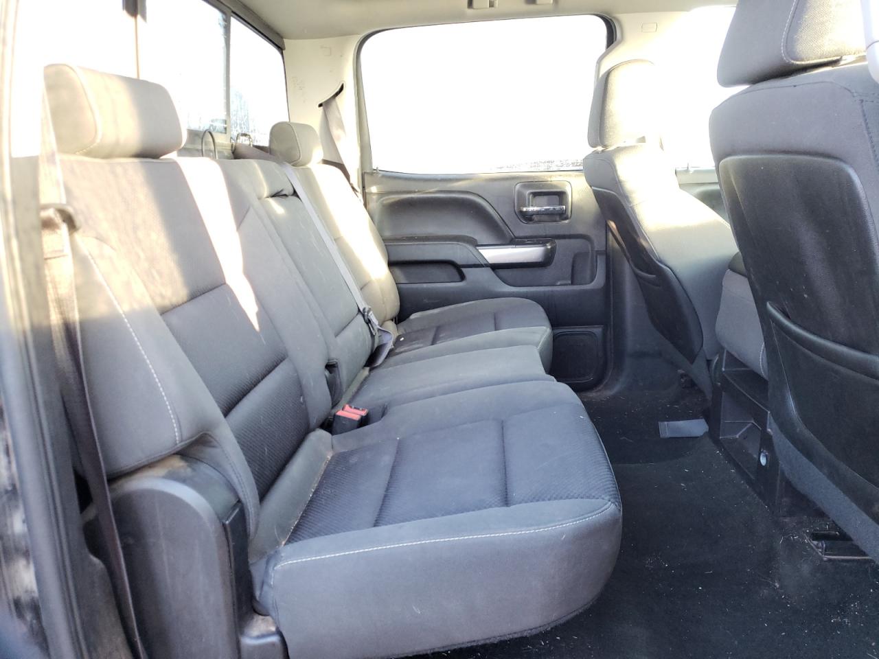 Photo 6 from auction – 2015 CHEVROLET SILVERADO with VIN 3GCUKREC9FG262218