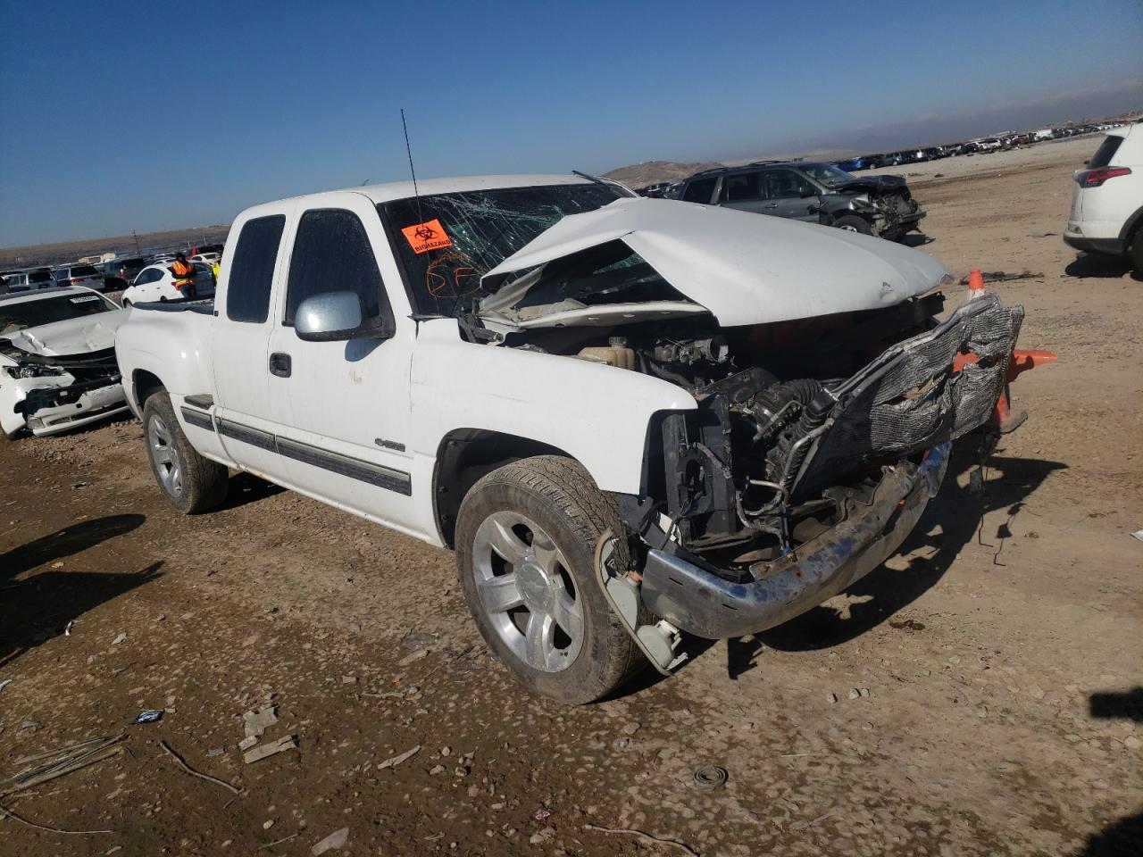 CHEVROLET SILVERADO 2001 with VIN 2GCEC19T111337637 - Photo from auction