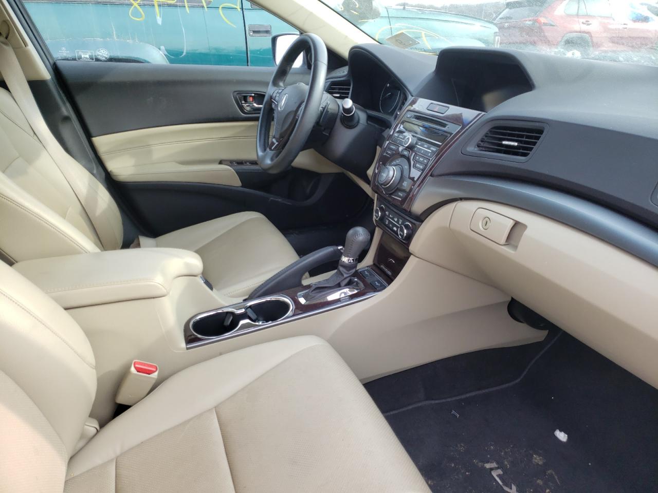 Photo 5 from auction – 2013 ACURA ILX 20 TEC with VIN 19VDE1F74DE018942