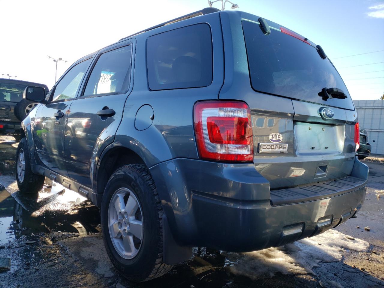 Photo 3 from auction – 2010 FORD ESCAPE XLT with VIN 1FMCU9D71AKB88798