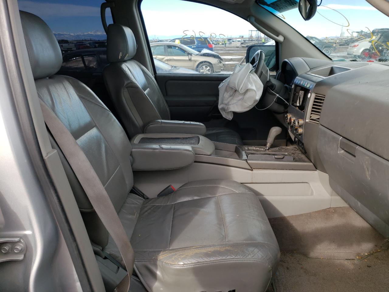 Photo 5 from auction – 2004 NISSAN ARMADA SE with VIN 5N1AA08B54N733737
